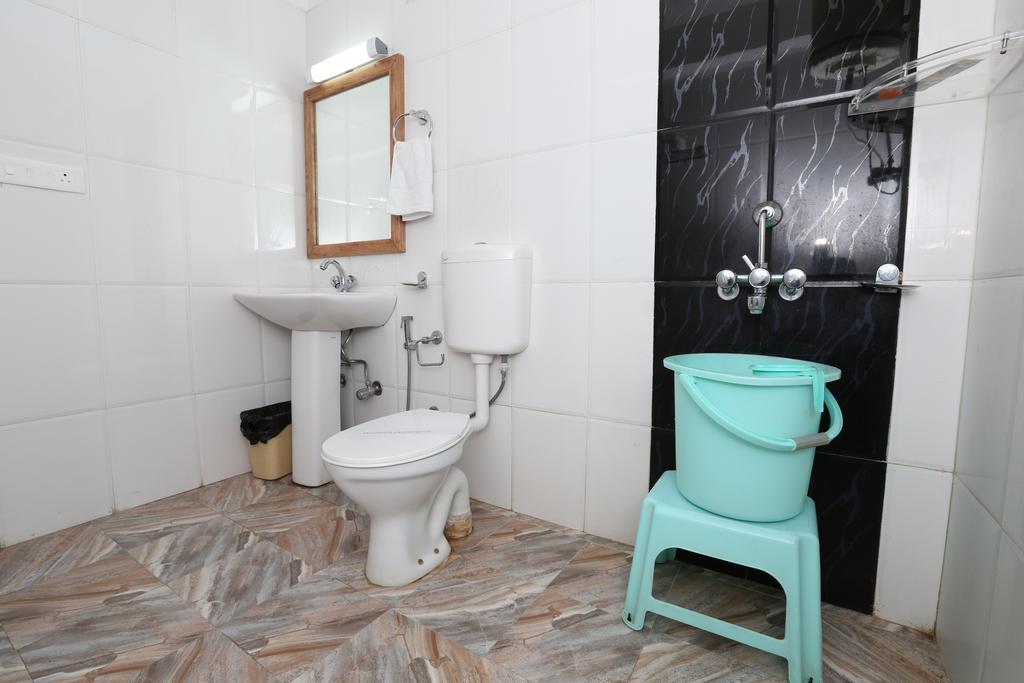 Hotel Natraj Manali ダラムシャーラー 部屋 写真