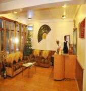 Hotel Natraj Manali ダラムシャーラー エクステリア 写真