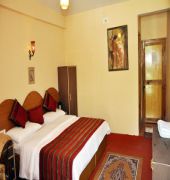 Hotel Natraj Manali ダラムシャーラー エクステリア 写真